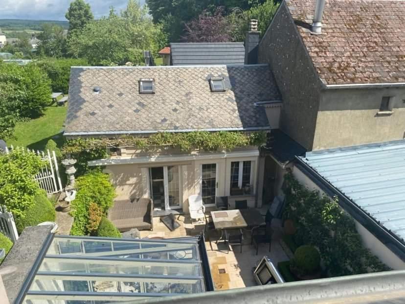 Chez Monsieur Bed and Breakfast Florenville Exterior foto